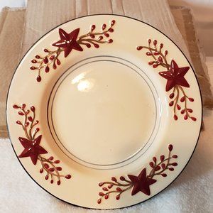 NIB Market Street Cream Plates Star Red Berry Vine Salad Desert 8" Set of 4